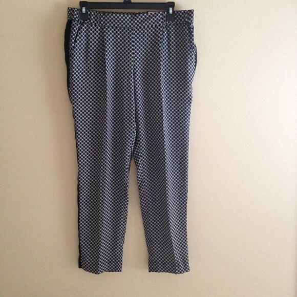 Worthington Black and White Print Slimming pants - Picture 1 of 5